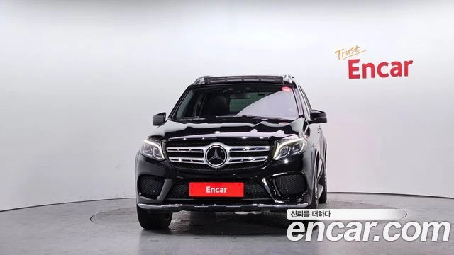 Mercedes-Benz GLS 500, снимка 3 - Автомобили и джипове - 56077609