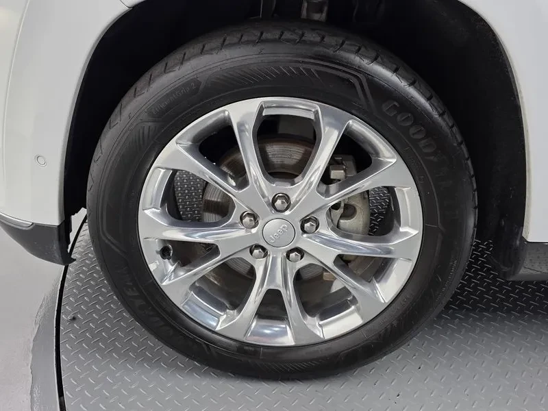 Jeep Cherokee 3.6 Summit/ HARMAN K/ DIST/ PANO/ ПАМЕТ/ ОБДУХВАНЕ, снимка 5 - Автомобили и джипове - 56590832