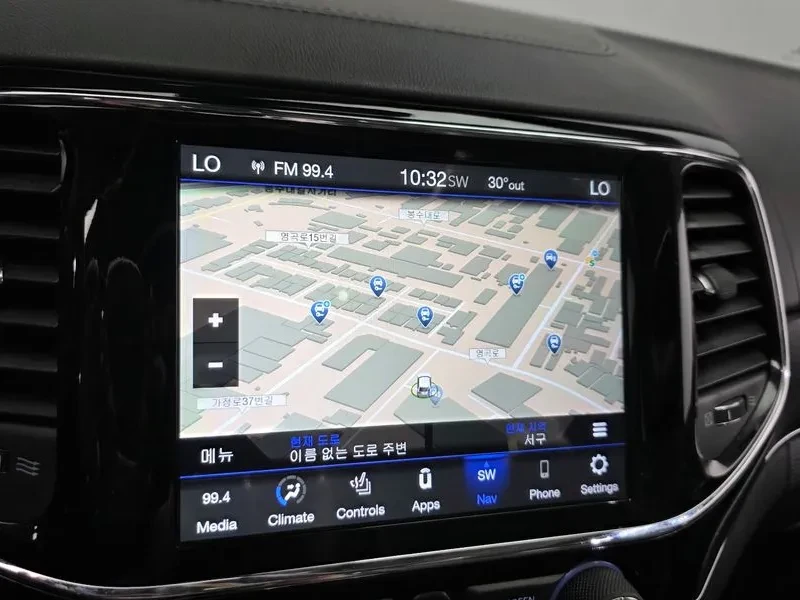 Jeep Cherokee 3.6 Summit/ HARMAN K/ DIST/ PANO/ ПАМЕТ/ ОБДУХВАНЕ, снимка 14 - Автомобили и джипове - 56590832