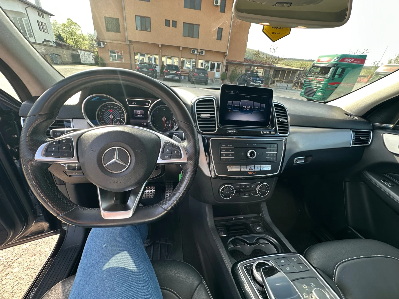 Mercedes-Benz GLE 350, снимка 10 - Автомобили и джипове - 53787001