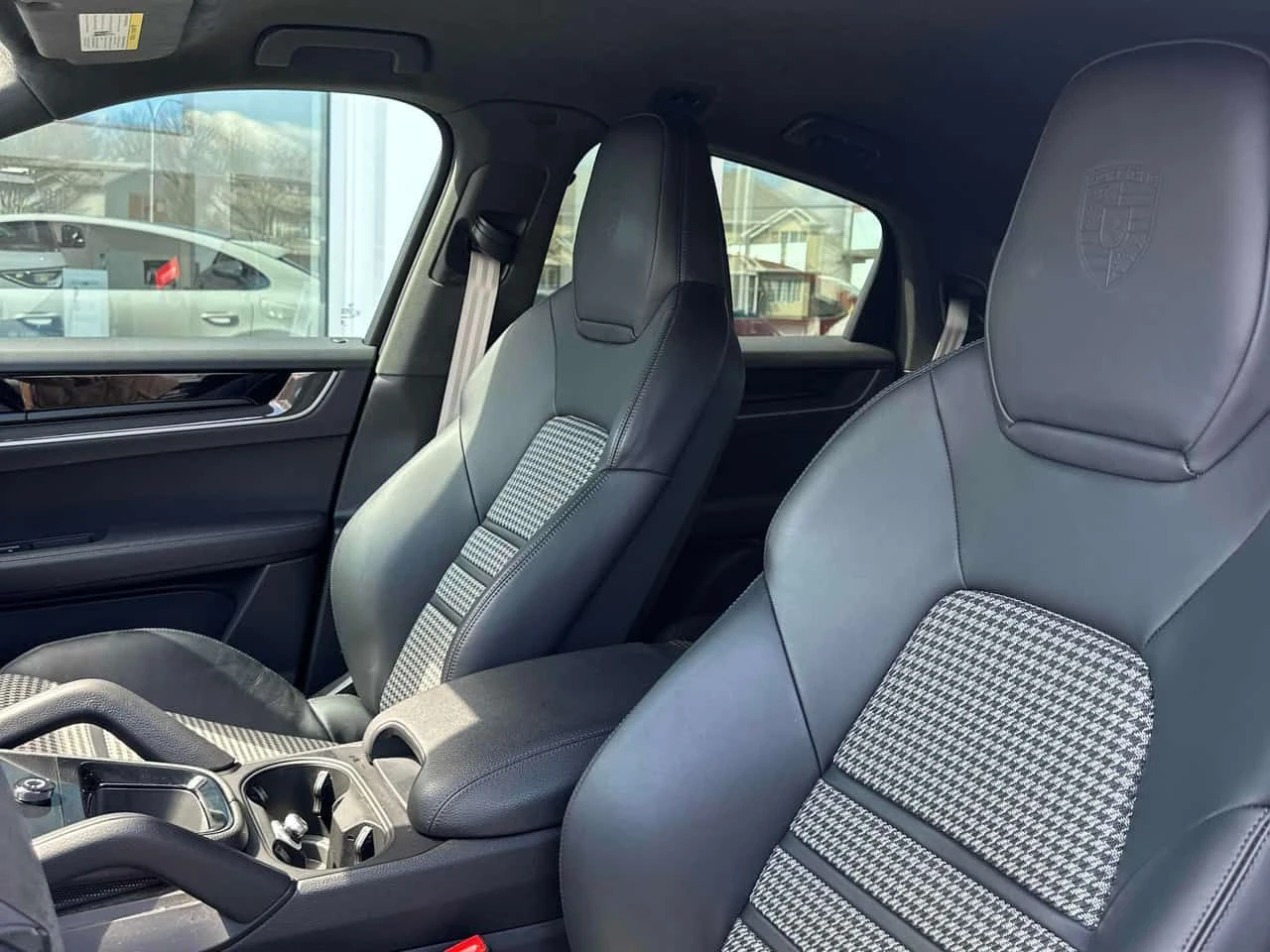 Porsche Cayenne S Coupe/360/DISTRONIC/MATRIX/HUD/ОБДУХВАНЕ, снимка 15 - Автомобили и джипове - 54283830