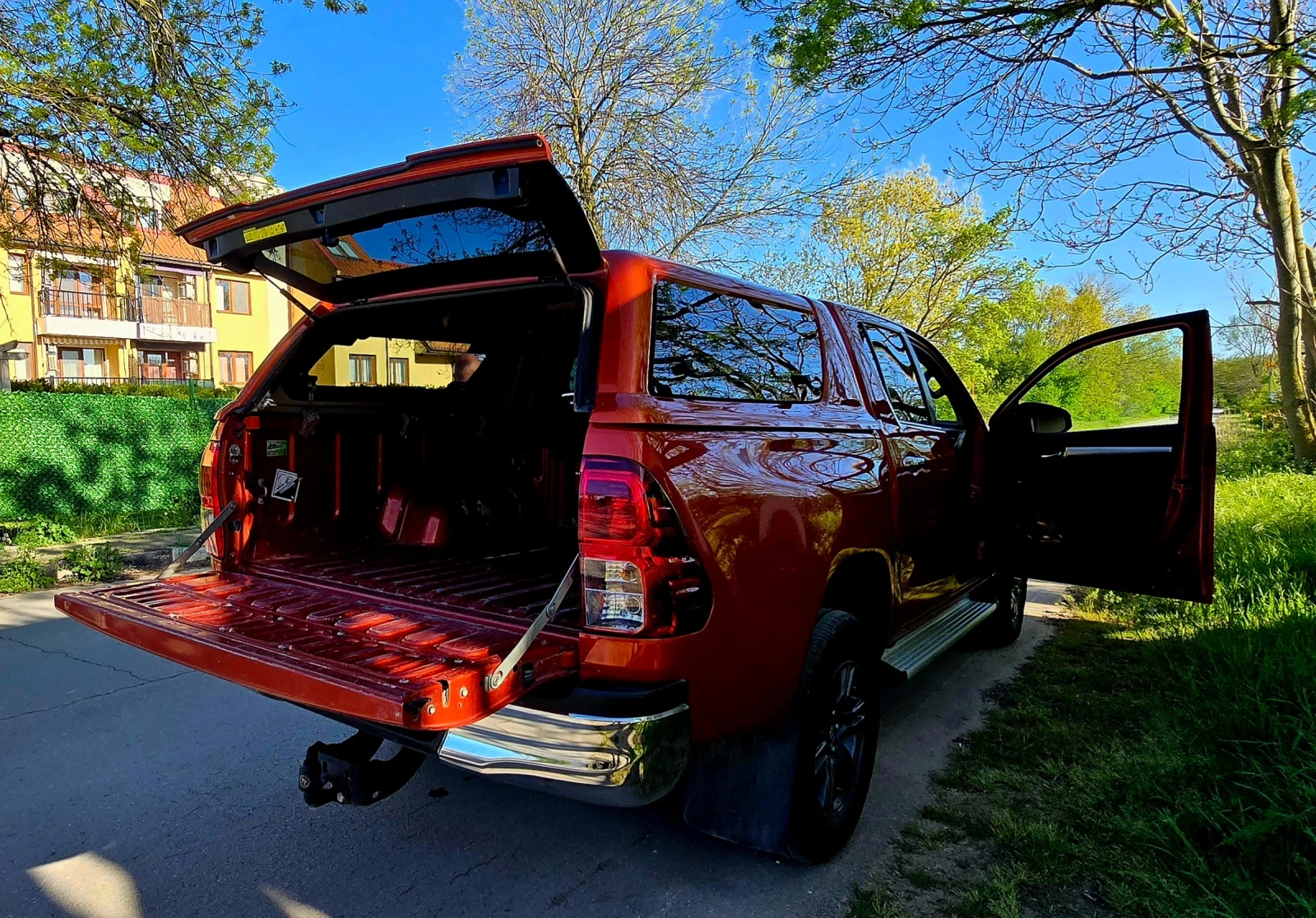 Toyota Hilux Hard Top 2.4 Diesel 16 pin теглич , снимка 16 - Автомобили и джипове - 54439404