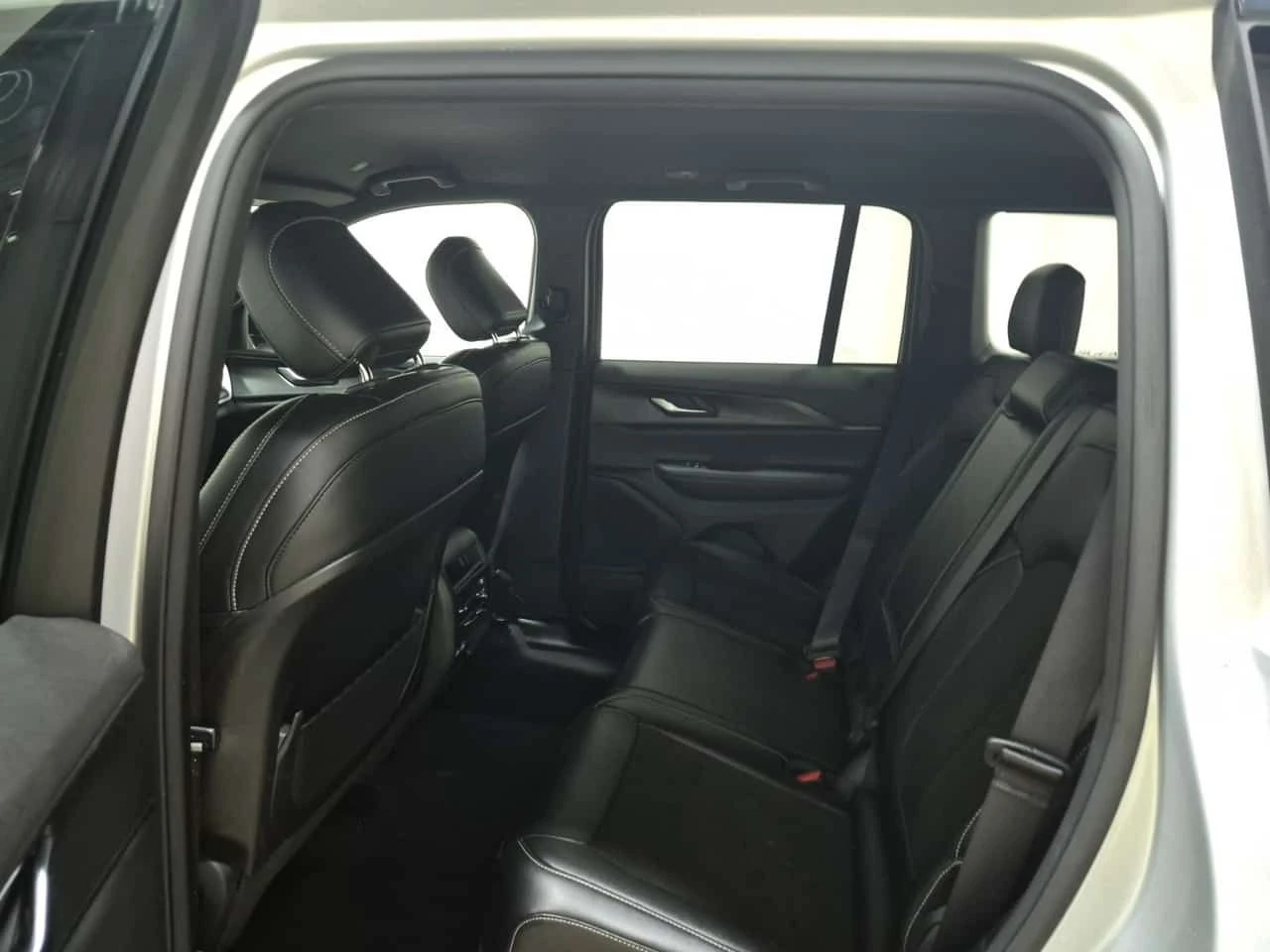 Jeep Grand cherokee 3.6 V6 * ALTITUDE * CARFAX * , снимка 11 - Автомобили и джипове - 55566303