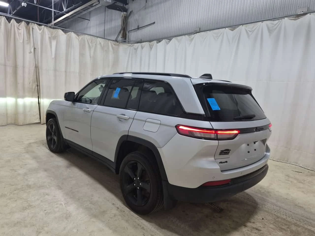 Jeep Grand cherokee 3.6 V6 * ALTITUDE * CARFAX * , снимка 6 - Автомобили и джипове - 55566303