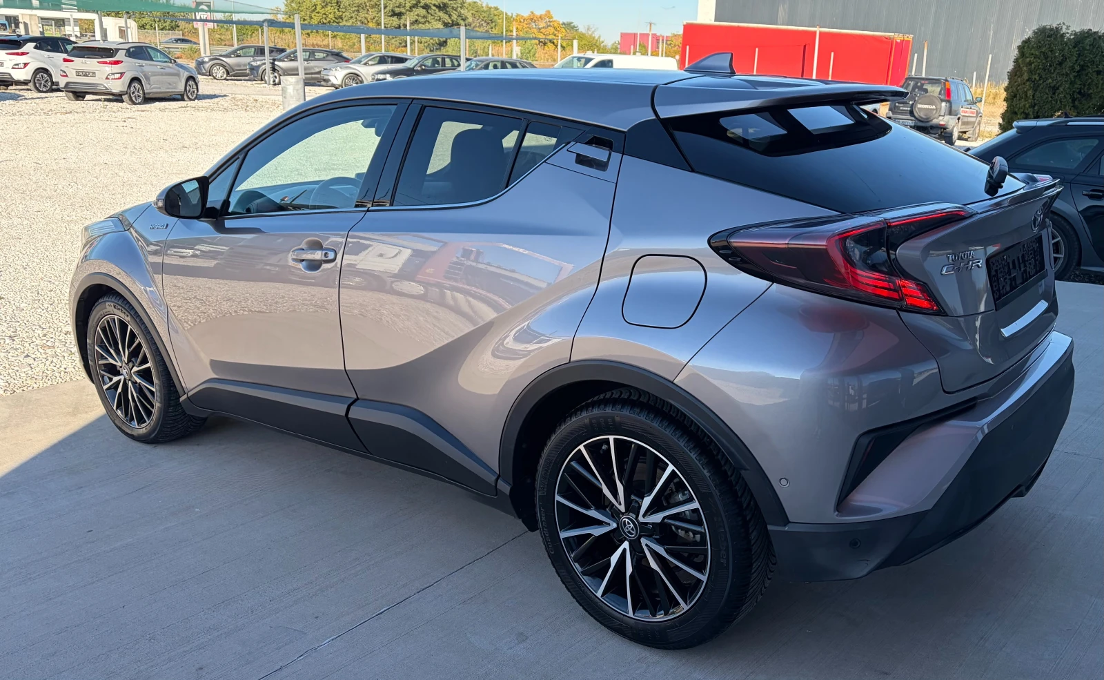 Toyota C-HR 1.8 Hybrid , снимка 6 - Автомобили и джипове - 56357167