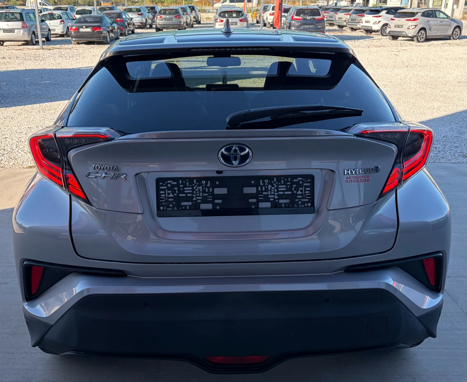 Toyota C-HR 1.8 Hybrid , снимка 5 - Автомобили и джипове - 56357167