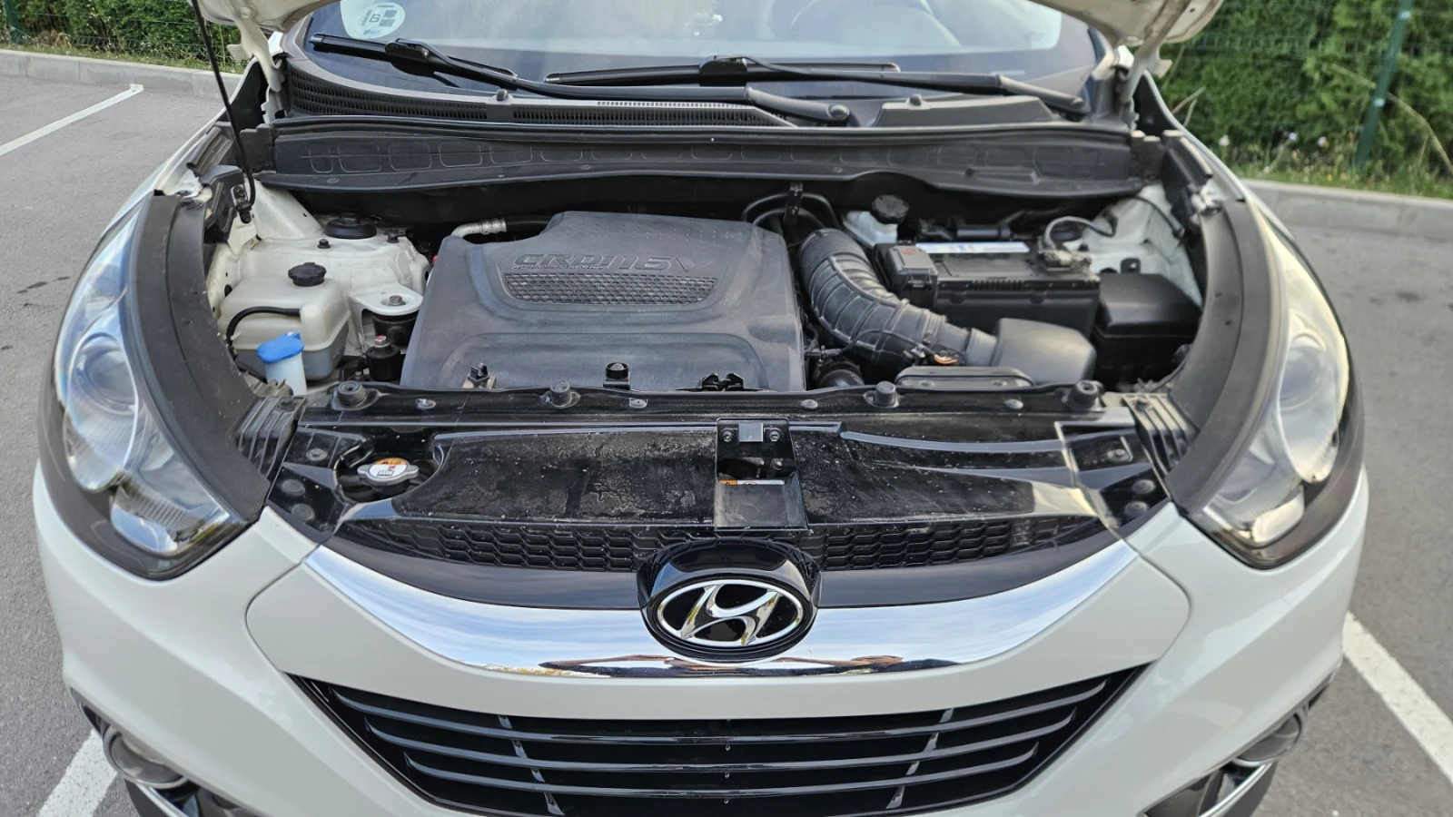 Hyundai IX35 2.0 CRDI, снимка 13 - Автомобили и джипове - 56403767