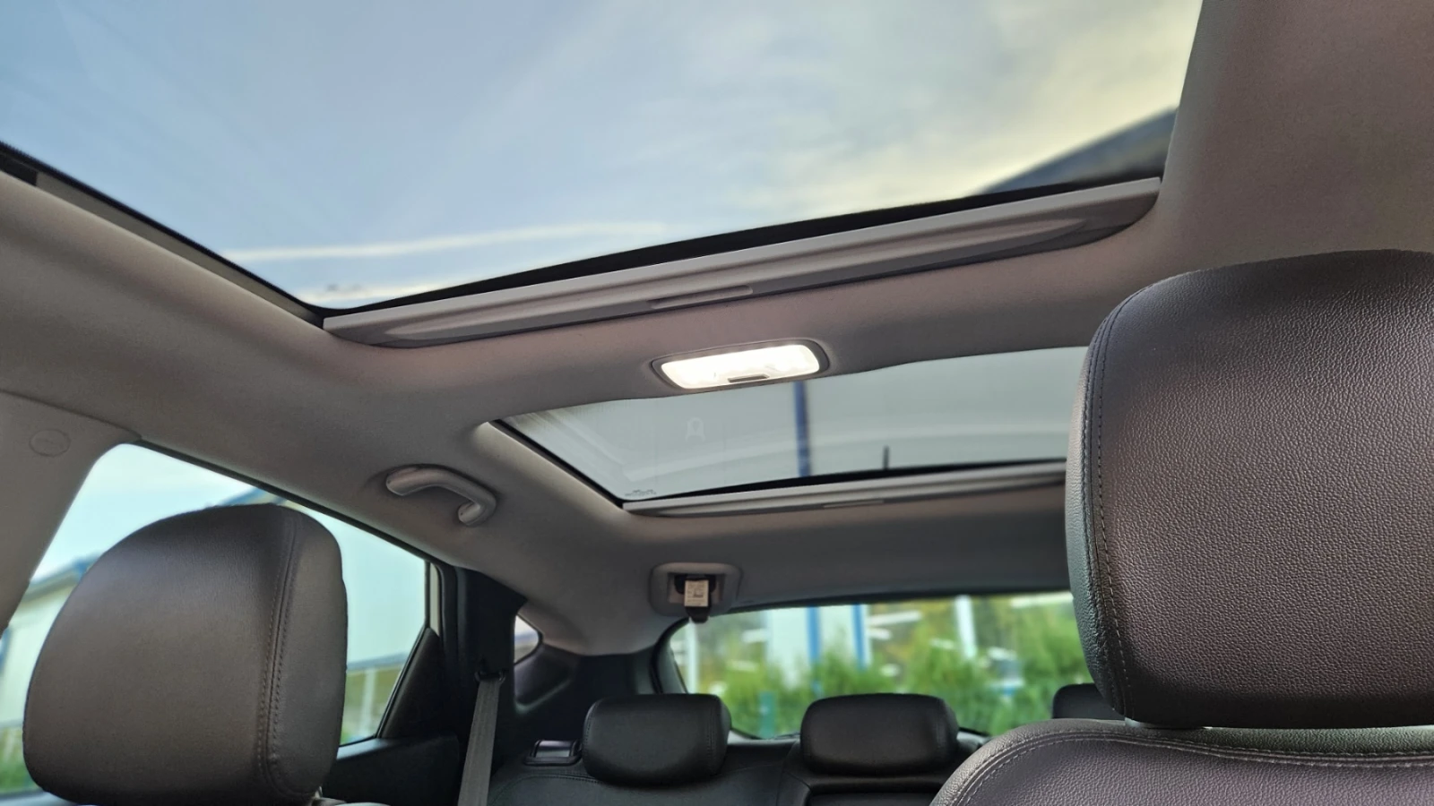 Hyundai IX35 2.0 CRDI, снимка 12 - Автомобили и джипове - 56403767