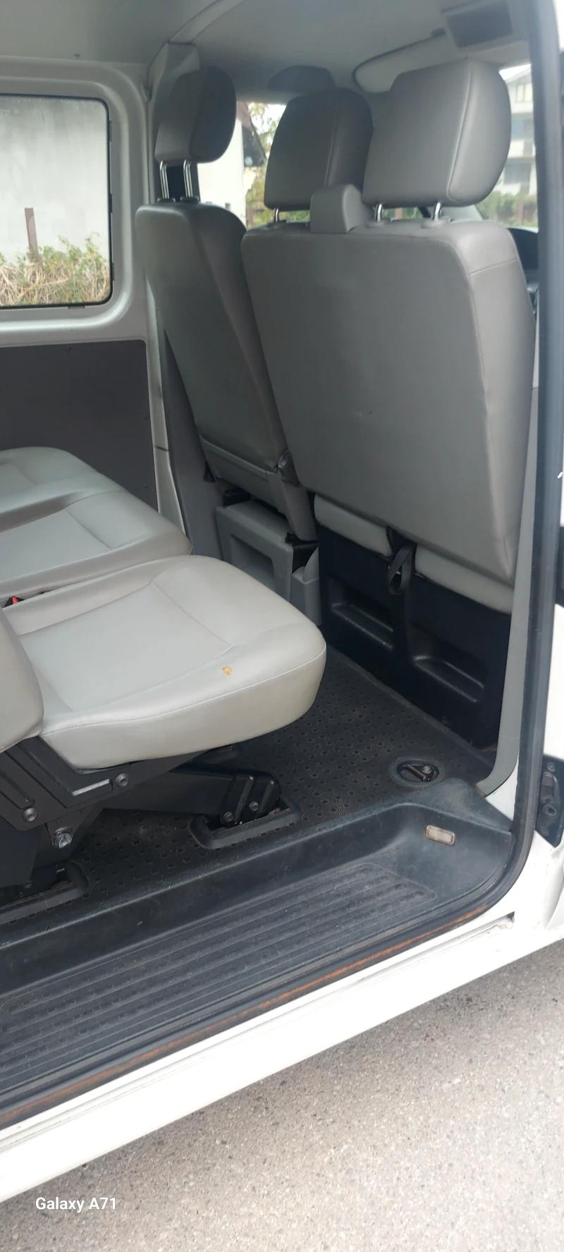 VW T5, снимка 5 - Бусове и автобуси - 52913181