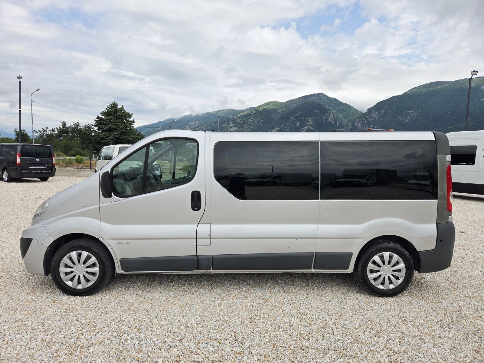 Renault Trafic, снимка 6 - Бусове и автобуси - 54883194