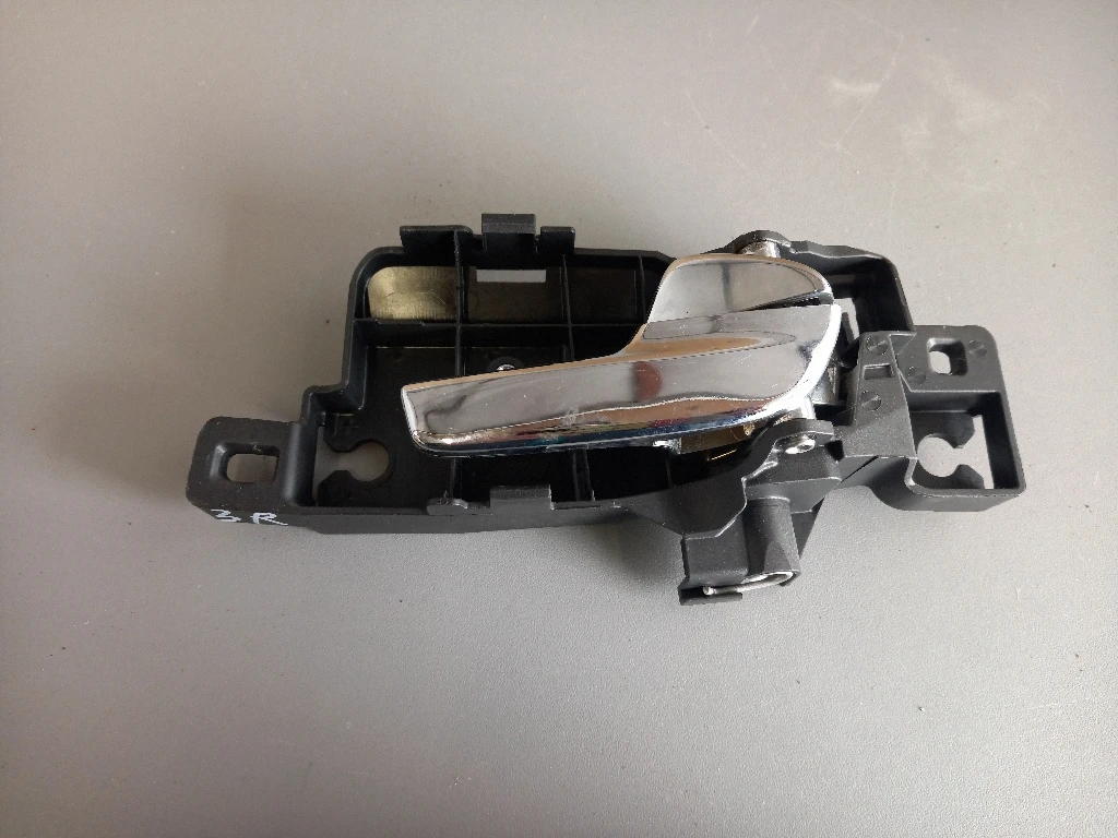 ������ ����� ����� ����� �������� ���� � ���� (S) | Mobile.bg � ����������� 1