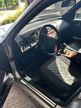 Mercedes-Benz C 180, снимка 6