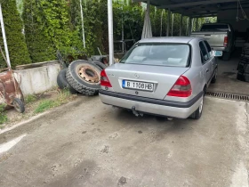 Mercedes-Benz C 180, снимка 4