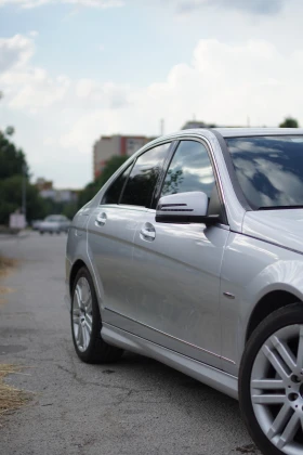 Mercedes-Benz C 320, снимка 2