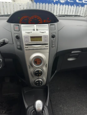 Toyota Yaris 1.8 TS-133к.с, снимка 13