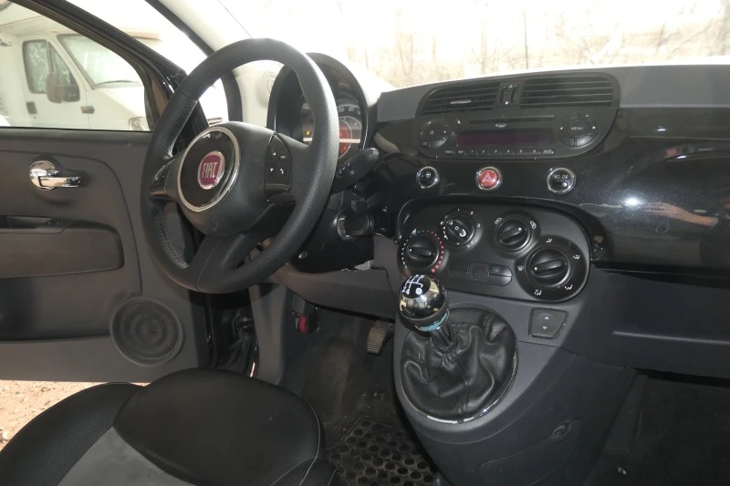 Fiat 500 1.3 Multijet 16V КОЖА НОВИ ГУМИ, снимка 12 - Автомобили и джипове - 39815881