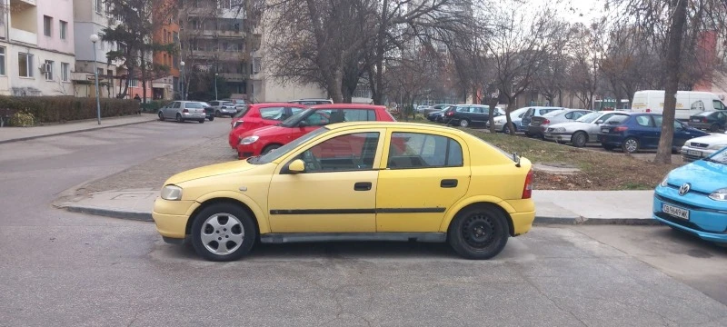 Opel Astra, снимка 3 - Автомобили и джипове - 47986737