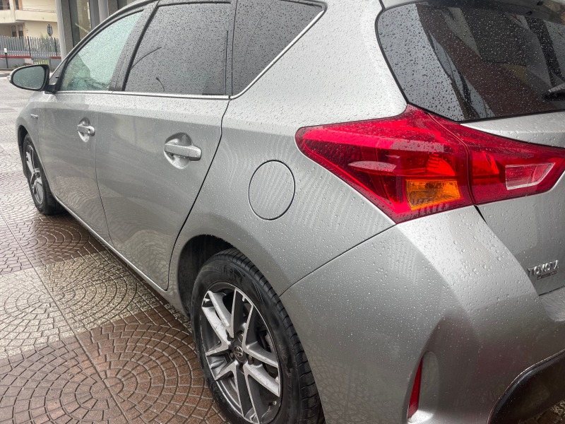 Toyota Auris KEYLESS GO, снимка 7 - Автомобили и джипове - 45796298