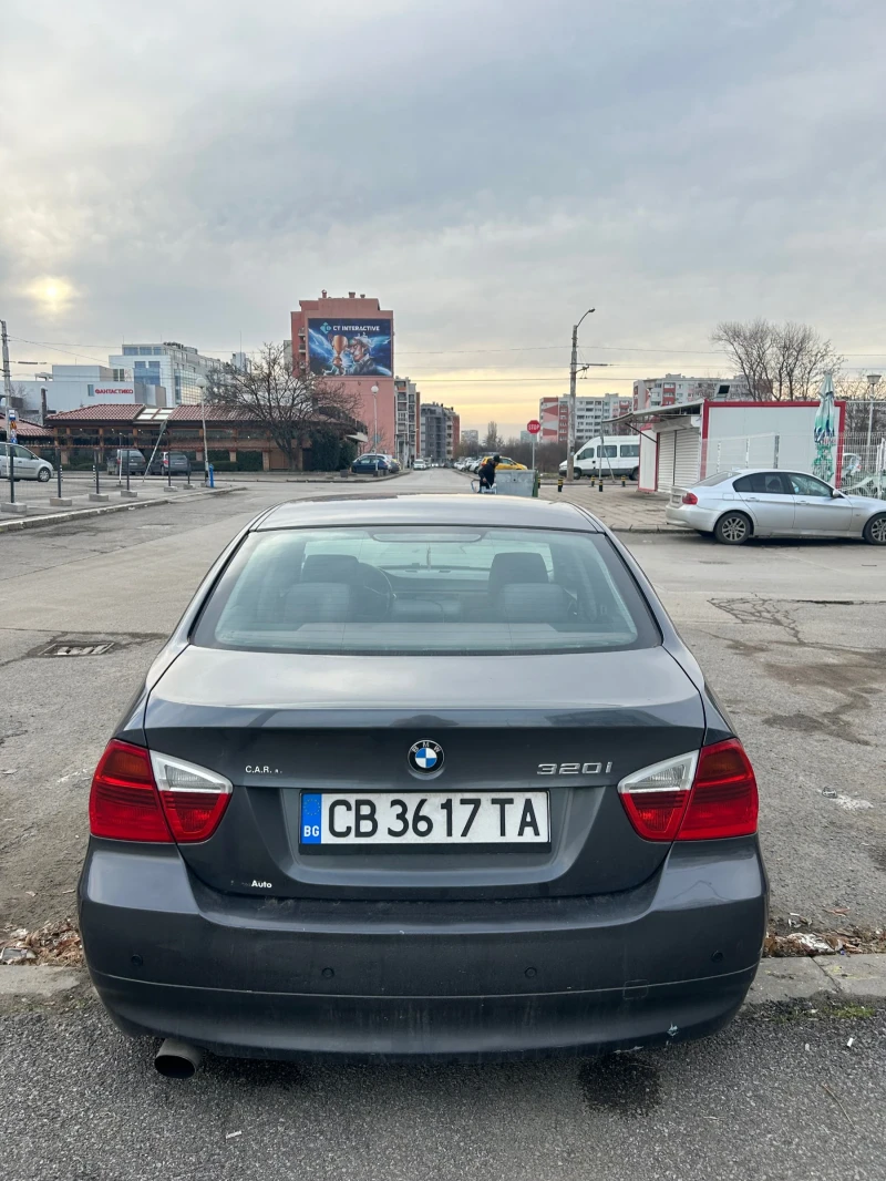 BMW 320, снимка 4 - Автомобили и джипове - 48841701