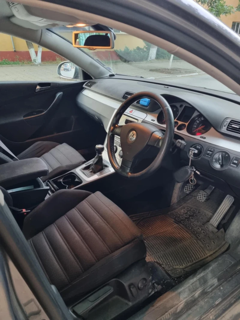VW Passat, снимка 4 - Автомобили и джипове - 51100898