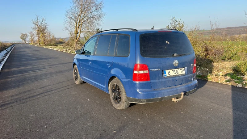 VW Touran 1.9 TDI, снимка 4 - Автомобили и джипове - 52339053