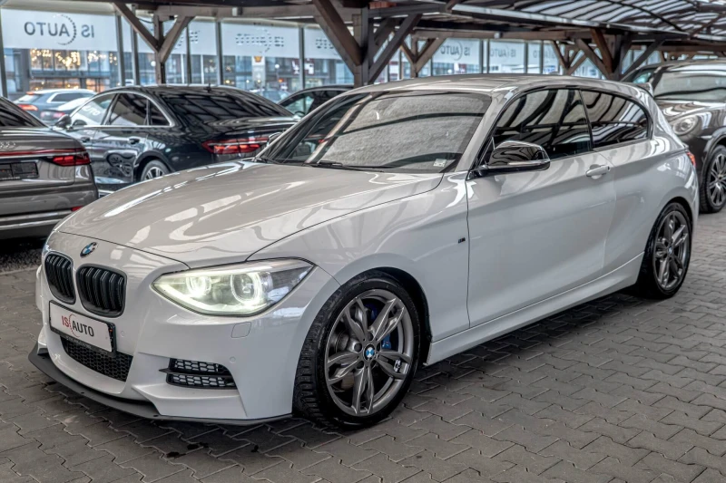 BMW 135 M-Technic/Алкантар/Спортен дисплей/Harman Kardon/П, снимка 3 - Автомобили и джипове - 53448193