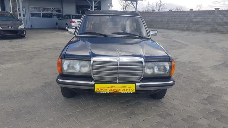 Mercedes-Benz 123 2.4 D 72k.c, снимка 2 - Автомобили и джипове - 43193707