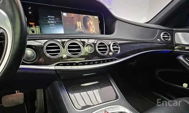 Mercedes-Benz S 350 4MATIC/ОБДУХВАНЕ/ПАНОРАМА/ДИСТРОНИК/360, снимка 8 - Автомобили и джипове - 55092669