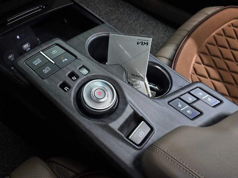 Kia K8 * SIGNATURE* SPECIAL* БЕЗИНЦИДЕНТИ* ЦЕНАДОБГ* , снимка 9 - Автомобили и джипове - 55594907