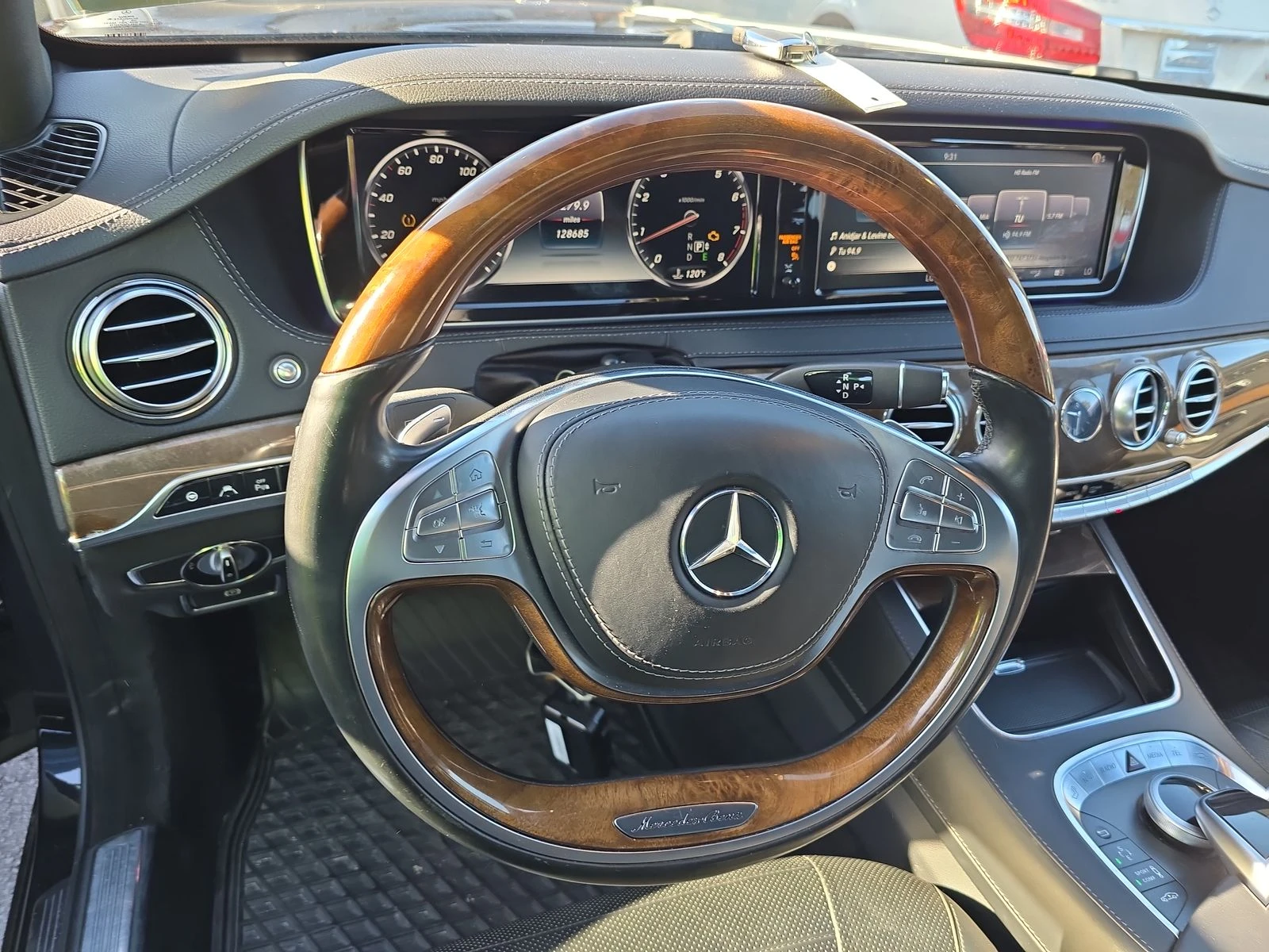 Mercedes-Benz S 550 360 КАМЕРА/МАСАЖ/ДИСТРОНИК/ОБДУХВАНЕ/ПАНОРАМА - изображение 9
