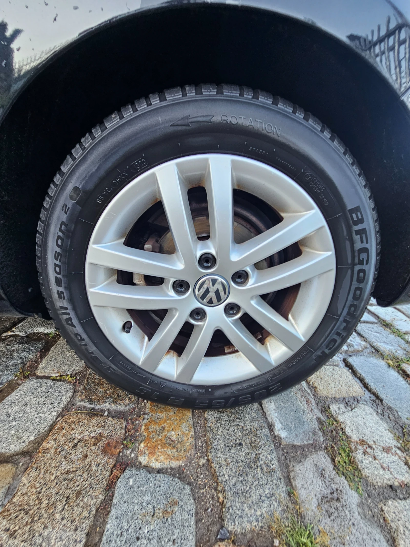 VW Golf 1.4 с газ 140000км - изображение 9