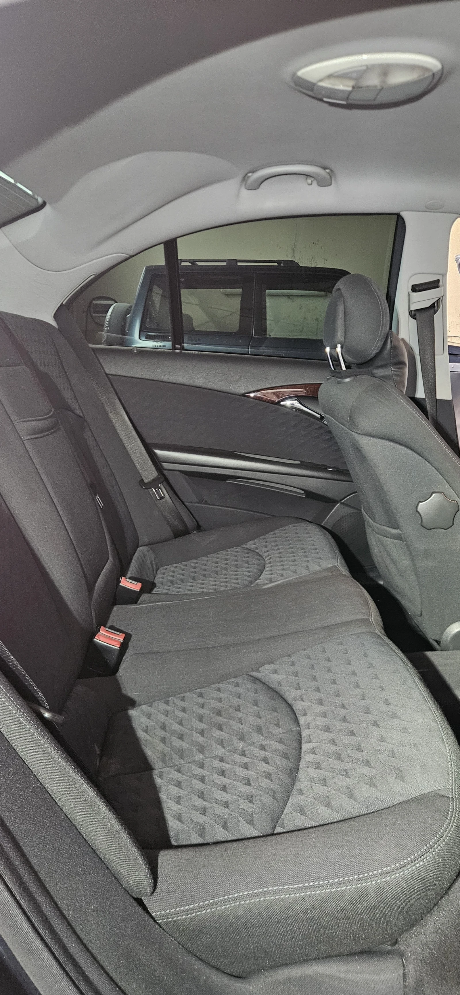 Mercedes-Benz E 270  - изображение 8
