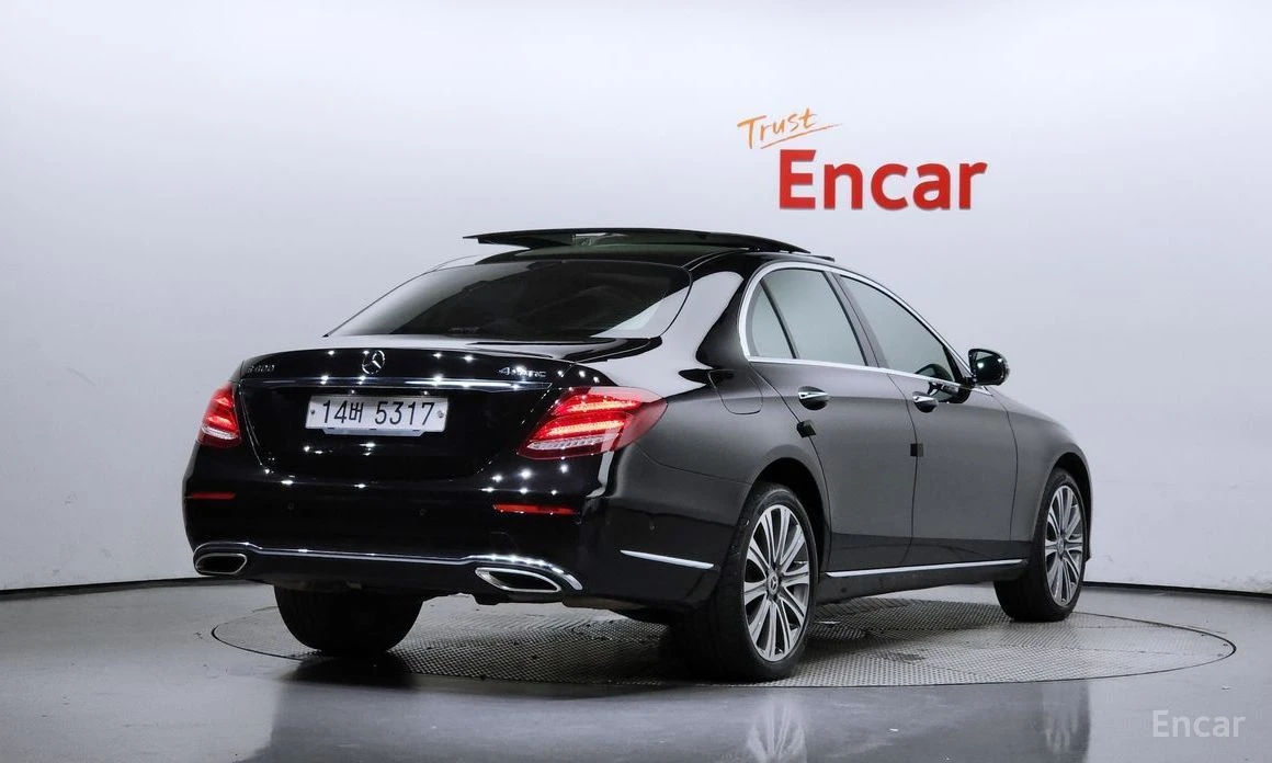 Mercedes-Benz E 400  - изображение 2