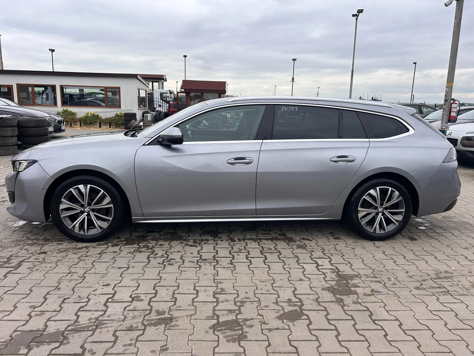Peugeot 508 1.5HDI AVTOMAT/NAVI/KAMERA EURO 6 - изображение 9