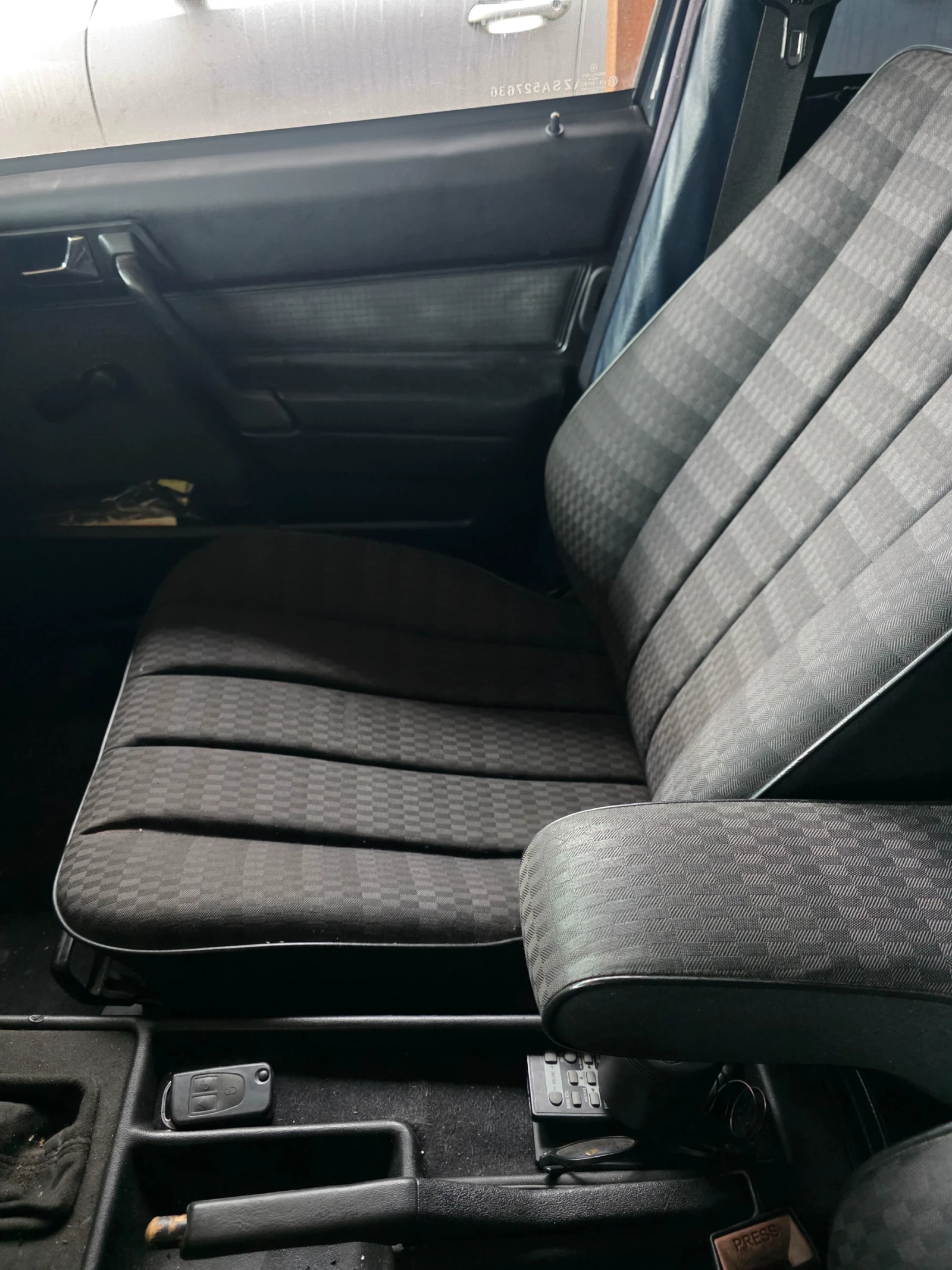 Mercedes-Benz 190       3   2   | Mobile.bg   6