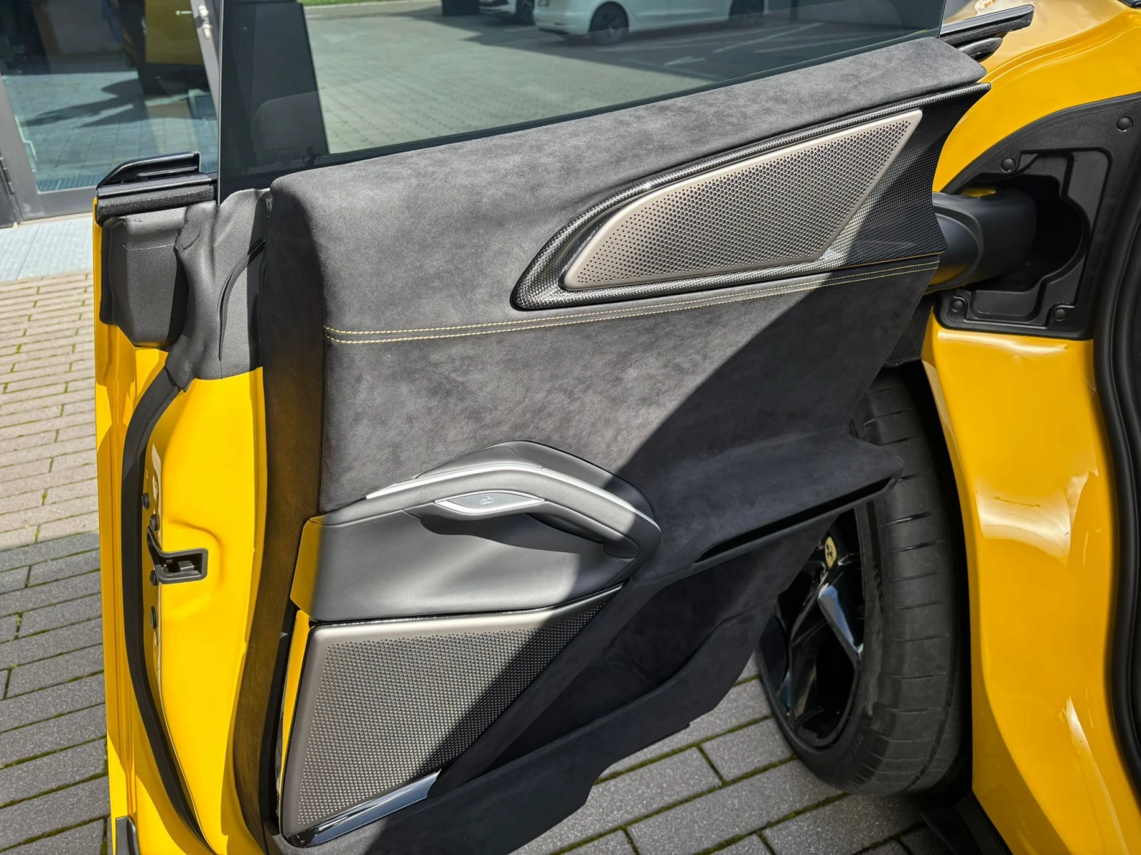 Ferrari Purosangue 6.5 V12, снимка 9 - Автомобили и джипове - 53814099