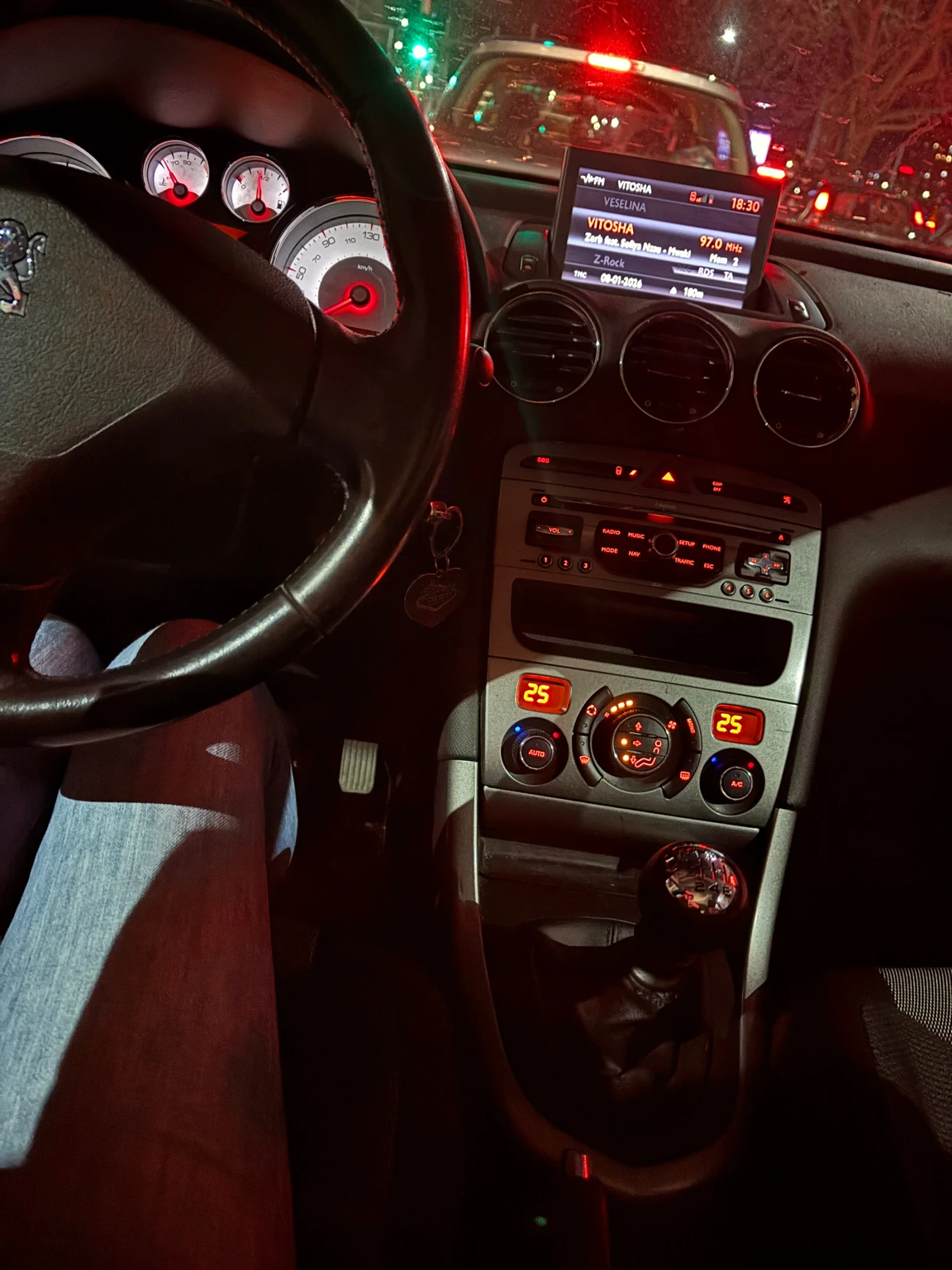 Peugeot 308, снимка 9 - Автомобили и джипове - 53849259