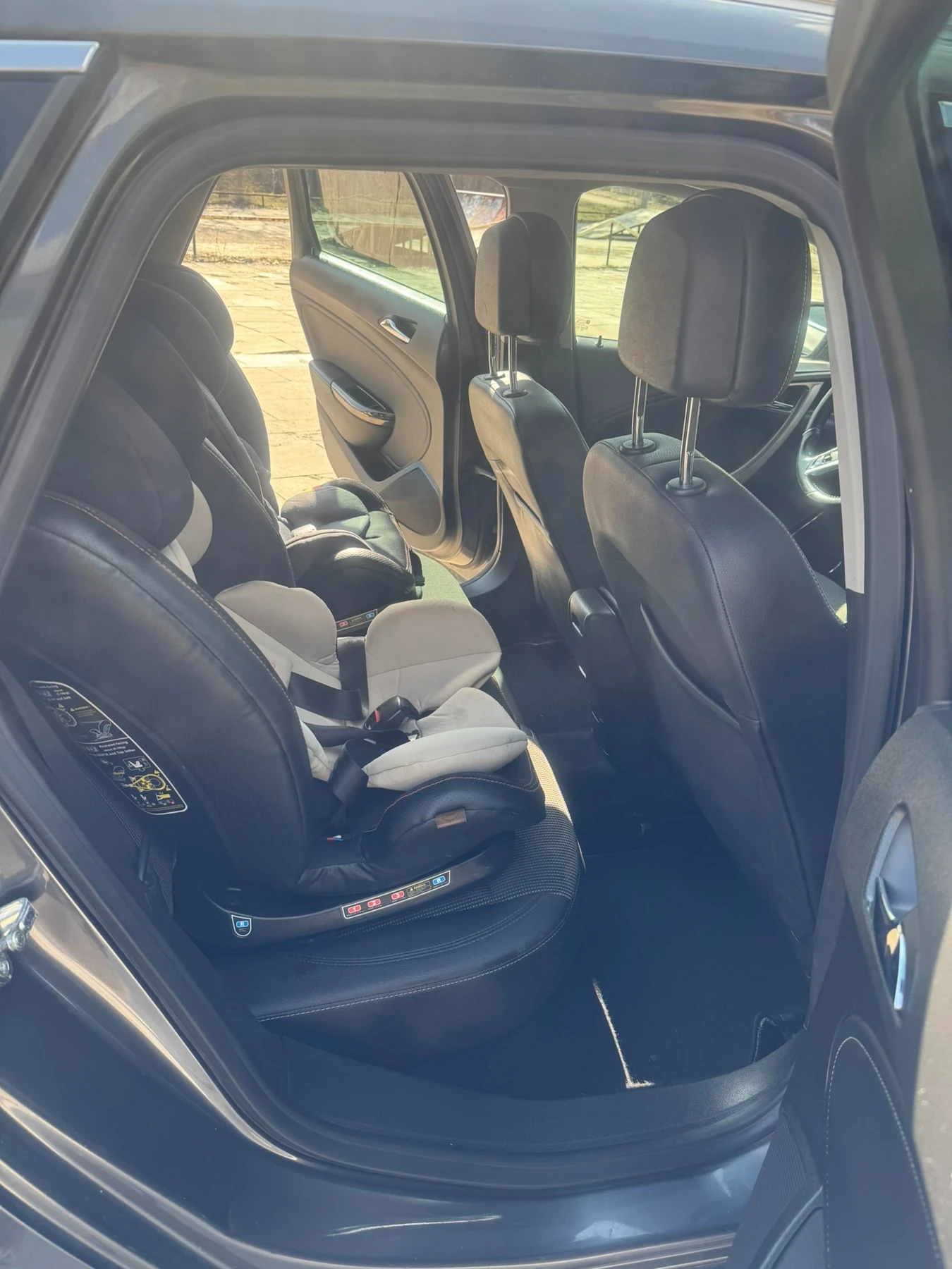 Opel Astra, снимка 8 - Автомобили и джипове - 53909387