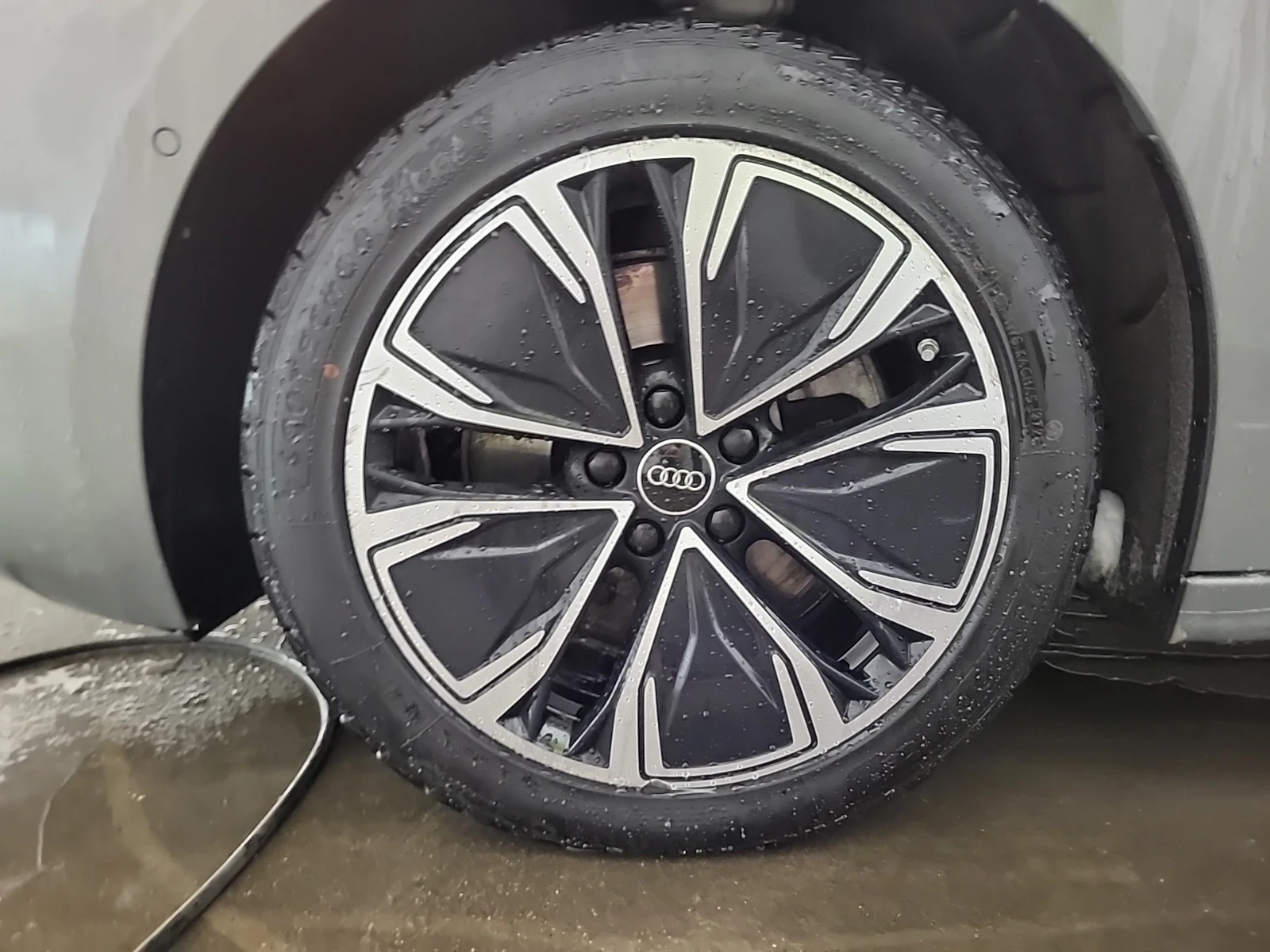 Audi A5 * * АВТО КРЕДИТ * * CARFAX * * , снимка 11 - Автомобили и джипове - 53974690