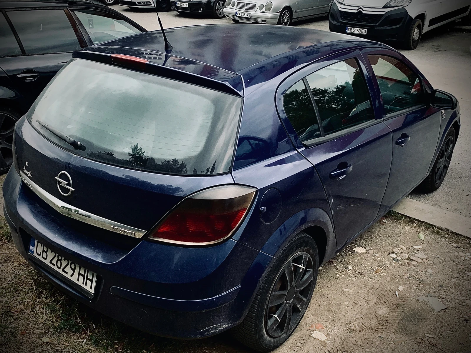 Opel Astra 1.7 CDTI, снимка 2 - Автомобили и джипове - 54371071