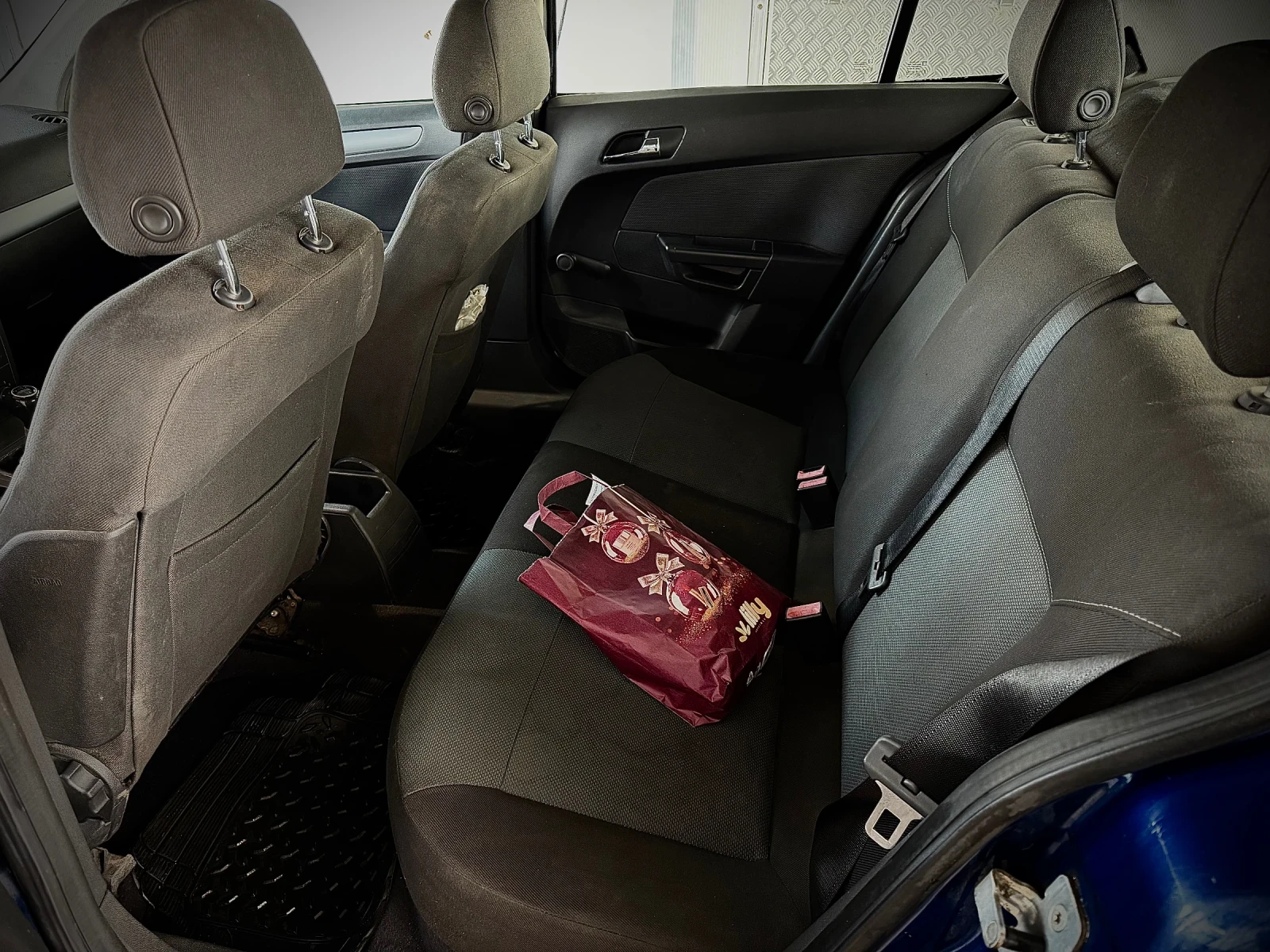 Opel Astra 1.7 CDTI, снимка 5 - Автомобили и джипове - 54371071