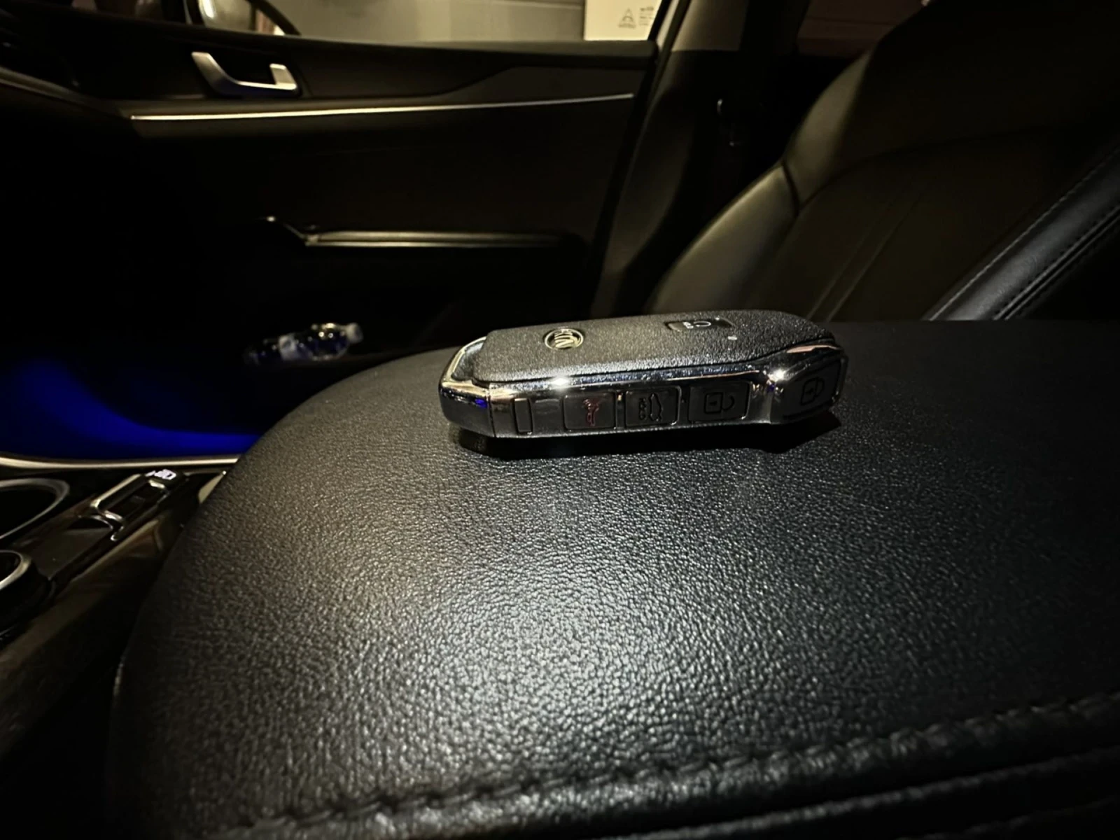 Kia K5 Джойстик* Обдухване* Keyless* Сензори, снимка 17 - Автомобили и джипове - 54443039