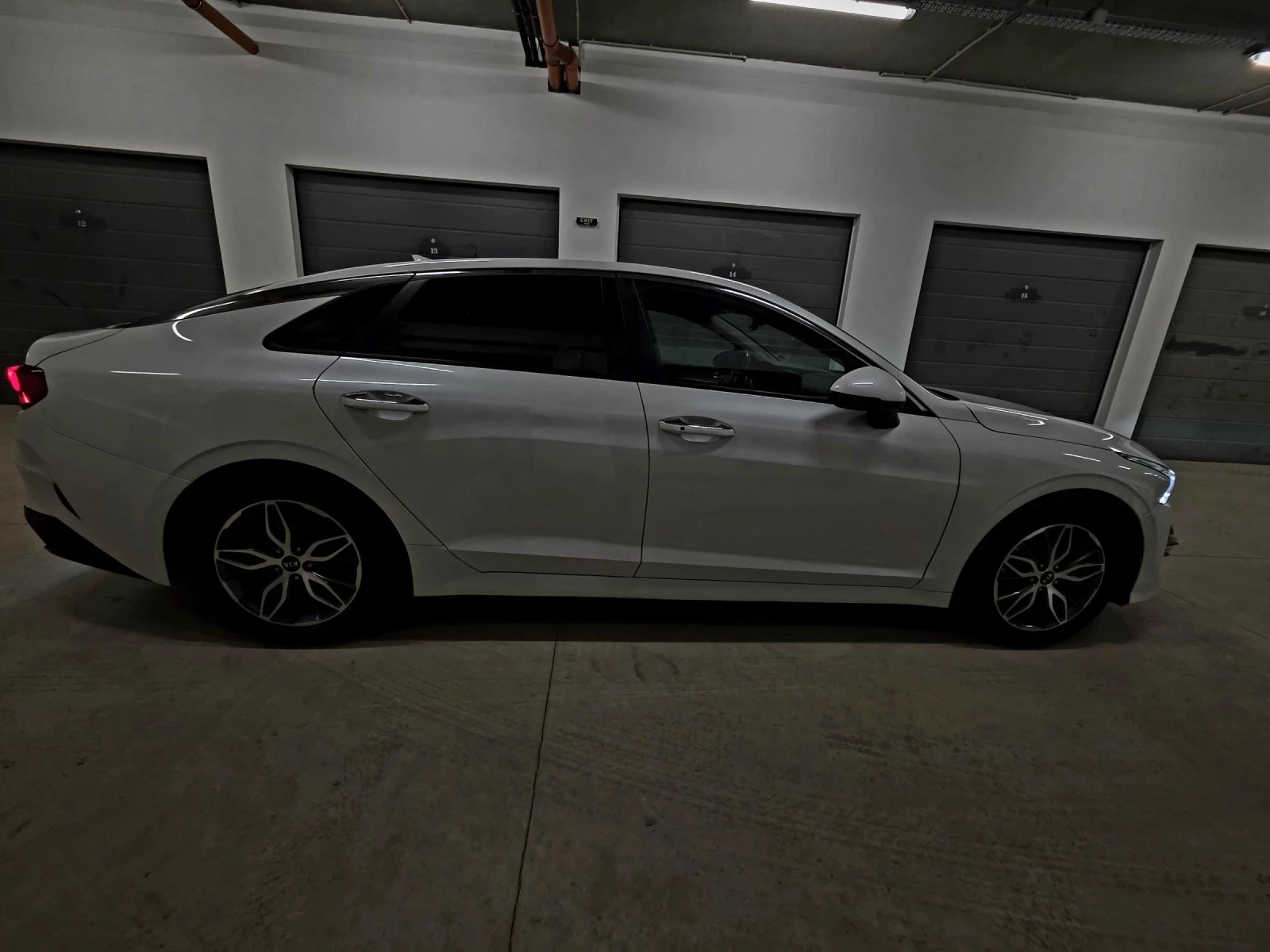 Kia K5 Джойстик* Обдухване* Keyless* Сензори, снимка 7 - Автомобили и джипове - 54443039