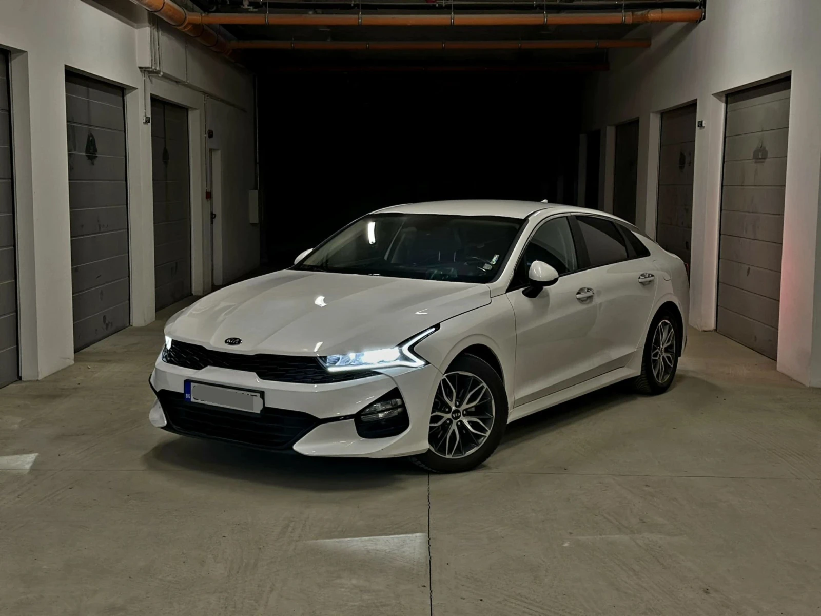Kia K5 Джойстик* Обдухване* Keyless* Сензори, снимка 2 - Автомобили и джипове - 54443039