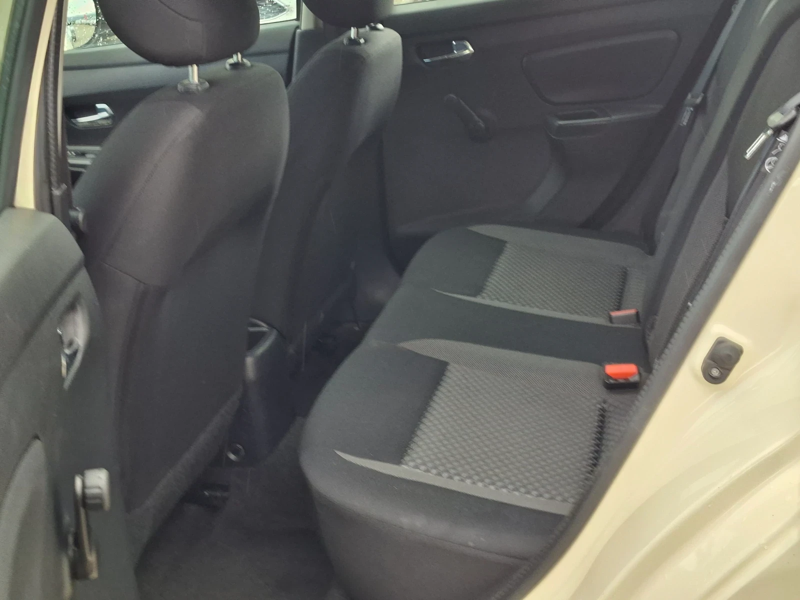 Nissan Micra 1, 0 i + gaz | Mobile.bg � ����������� 11