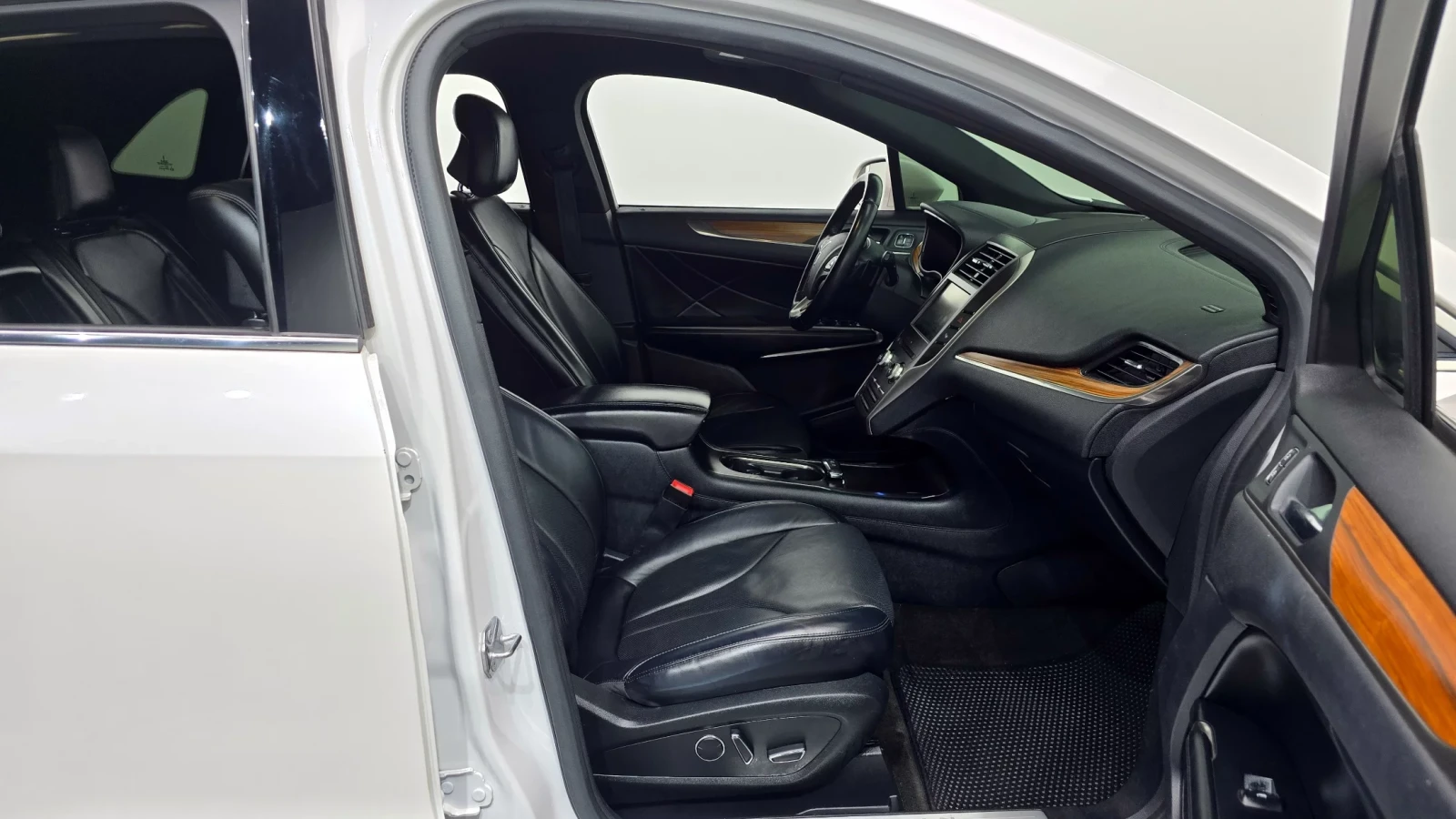 Lincoln MKC 2.0 AWD | Mobile.bg � ����������� 9