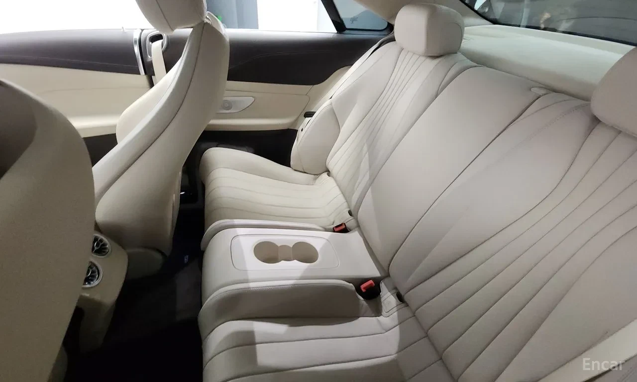 Mercedes-Benz E 450 * DISTRONIC * HeadUp *  AвтоКредит * (ЦЕНА ДО БГ), снимка 9 - Автомобили и джипове - 55013631