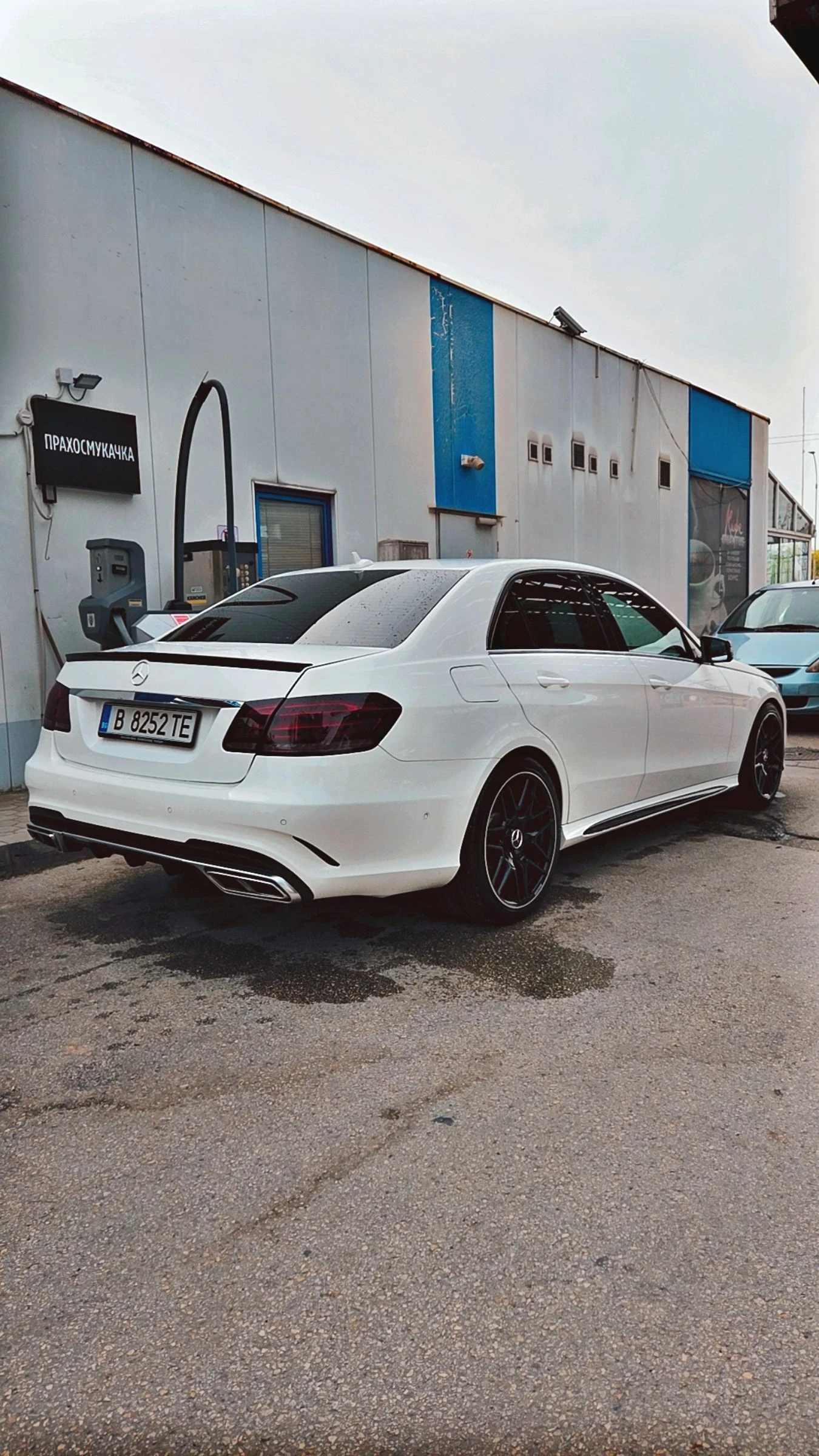 Mercedes-Benz E 350 3.5CDI BlueTech, снимка 4 - Автомобили и джипове - 55137727
