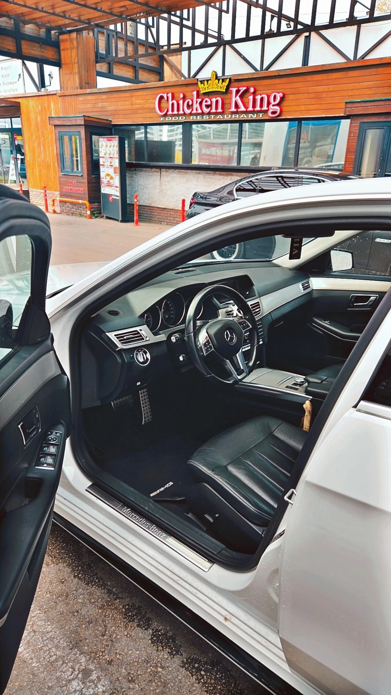 Mercedes-Benz E 350 3.5CDI BlueTech, снимка 6 - Автомобили и джипове - 55137727