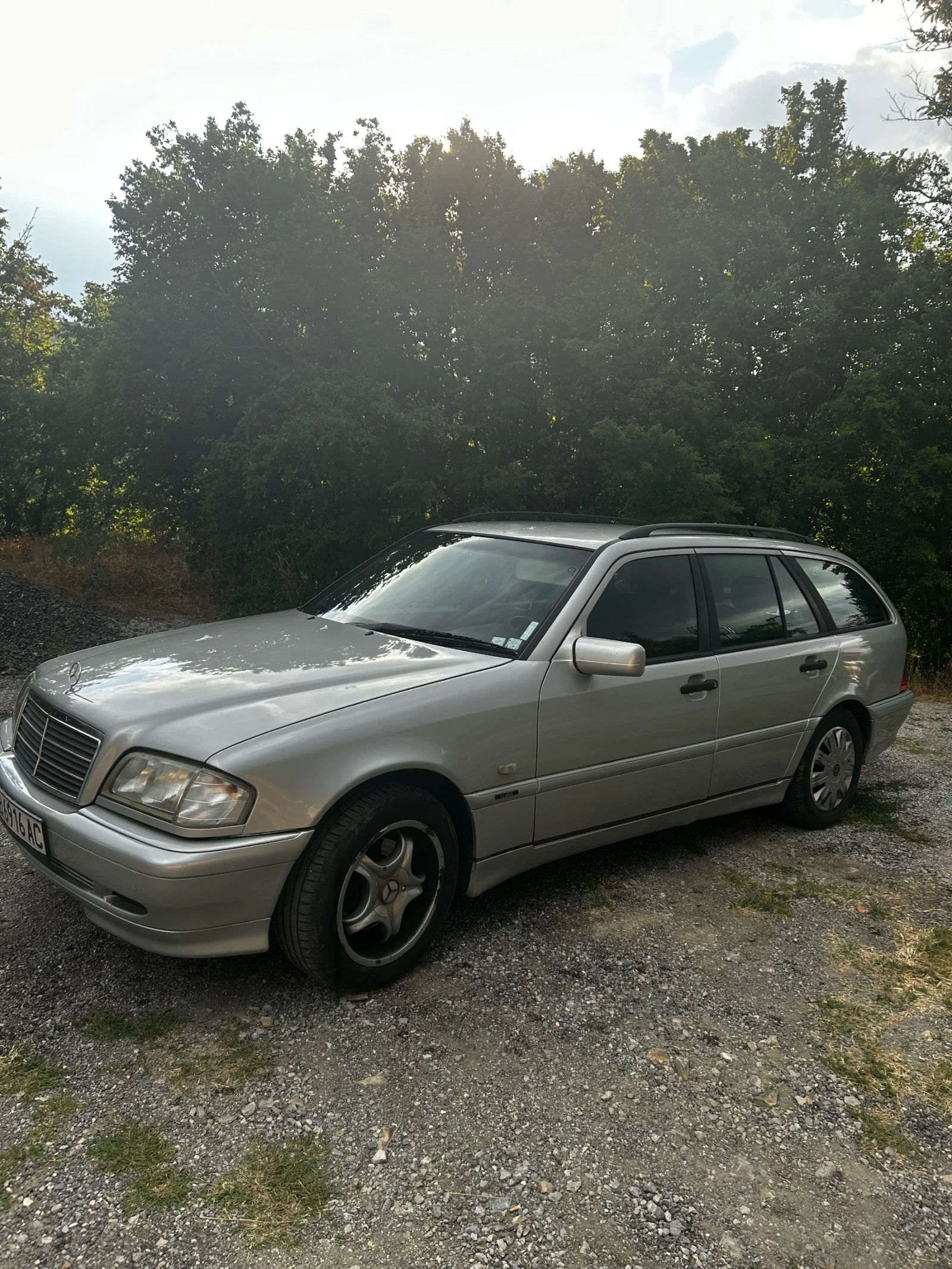 Mercedes-Benz C 180, снимка 3 - Автомобили и джипове - 55151138